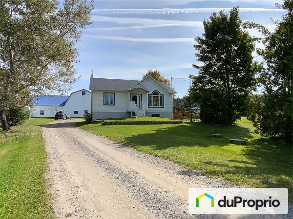 661, 3e rang Ouest, St-Anaclet-De-Lessard à vendre