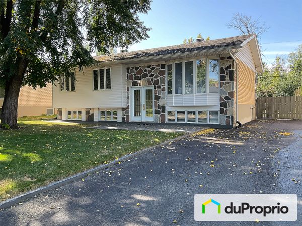 Summer Front - 663 rue de Charlesbourg, Boisbriand for sale