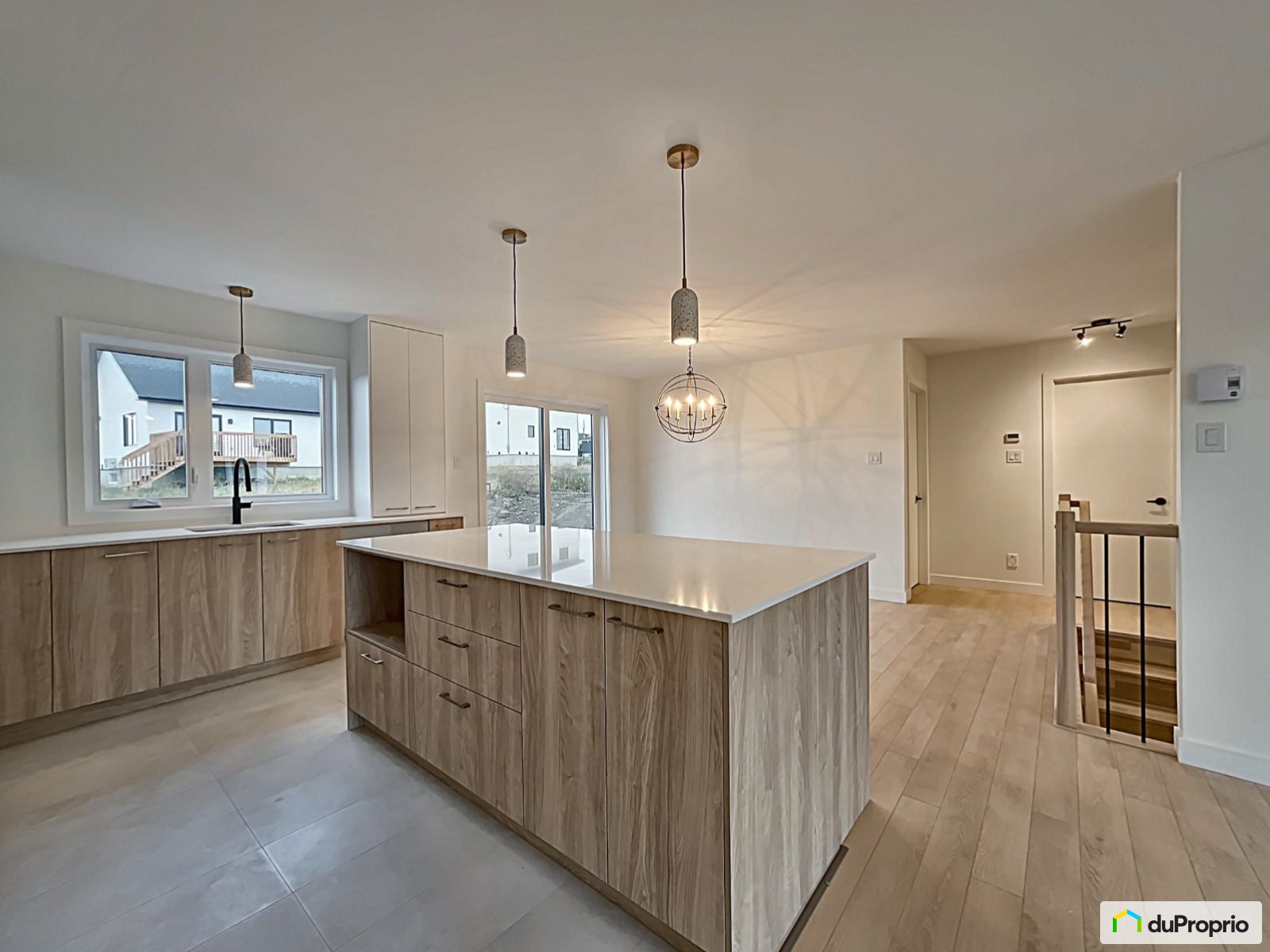 1224 Rue Lambert — photo 2
