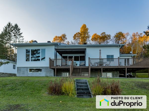 1036 chemin du Tour-du-Lac-des-Îles, Mont-Laurier for sale