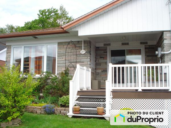 Summer Front - 177 rue Gagnon, Val-des-Sources for sale