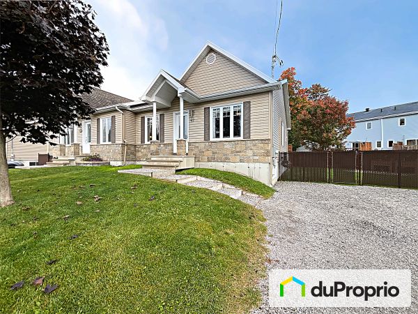 62 rue Saint-Charles, Pont-Rouge for sale