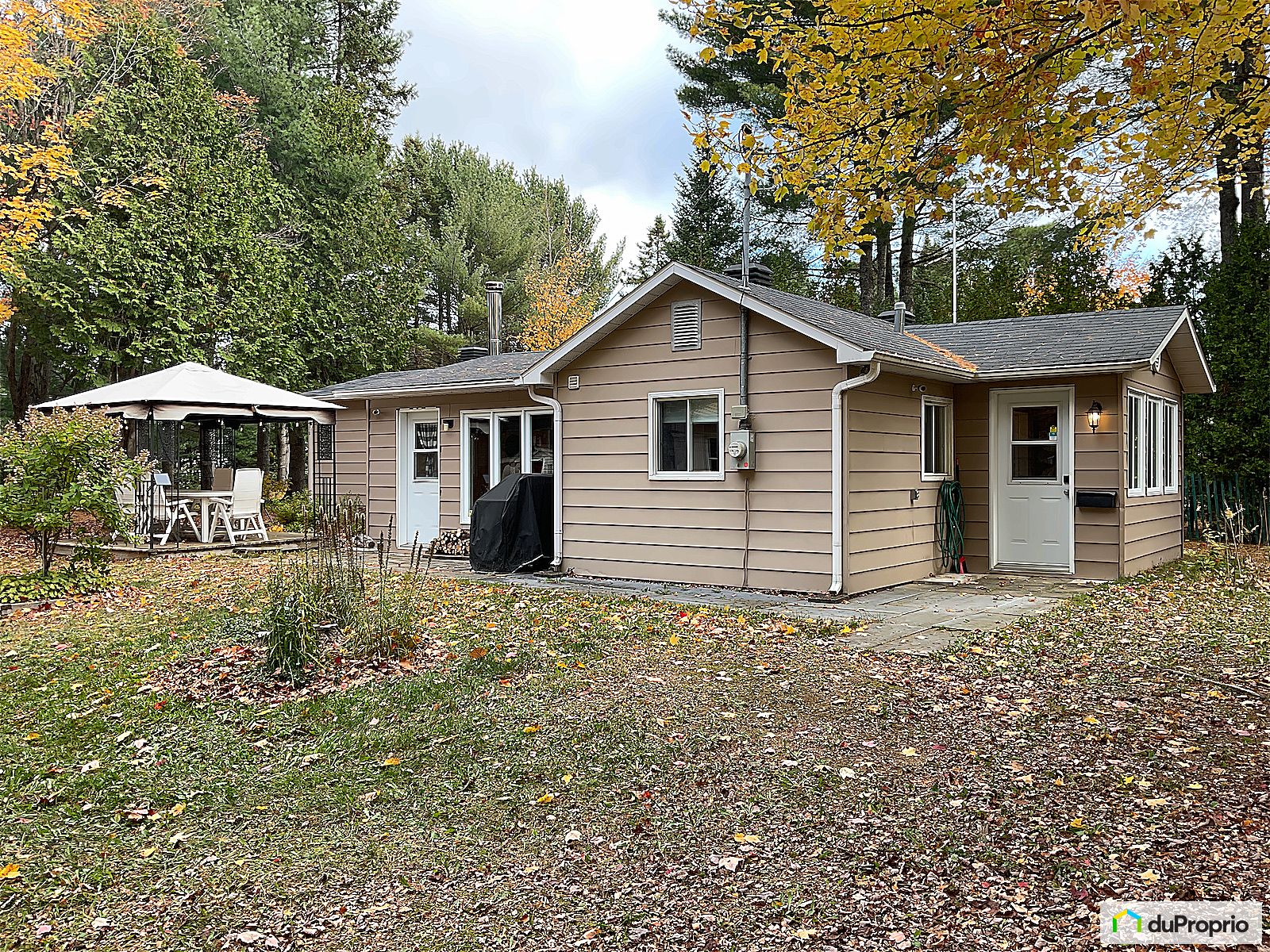 Cottage for sale StAlphonseRodriguez 2 bedrooms 1 bathroom 1086447