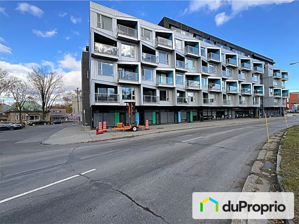 Bâtisse - 414-20, boulevard Charest Ouest, Saint-Sauveur à vendre