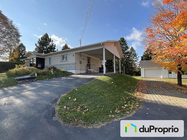 860 42e rue Nord, St-Georges for sale