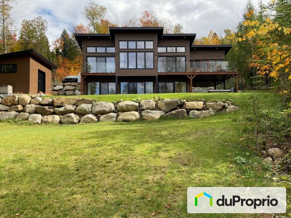 88 chemin du Lac-Croche, St-Hippolyte for sale