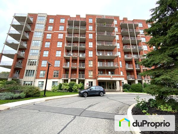 101-3050, boulevard Notre-Dame, Chomedey à vendre