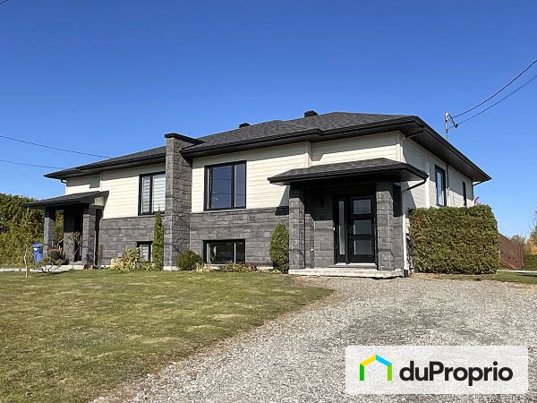 223, avenue du Château, St-Elzéar-de-Beauce à vendre