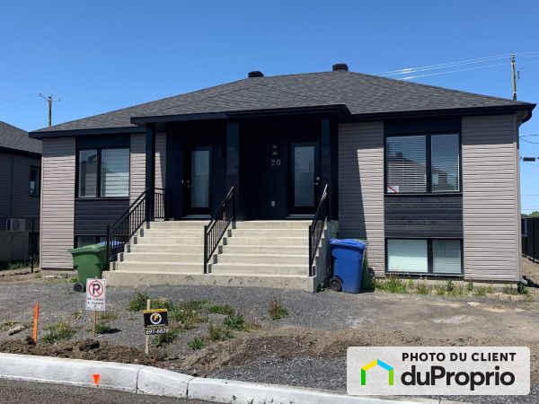 rue Dalhousie, Huntingdon for sale