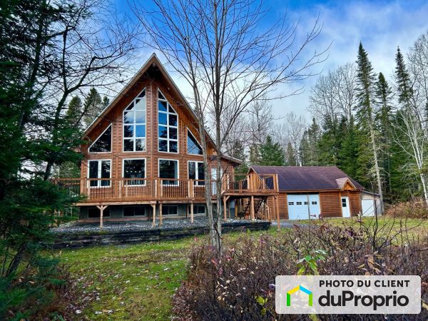 28, chemin Bertrand, La Tuque (Lac-Édouard) à vendre