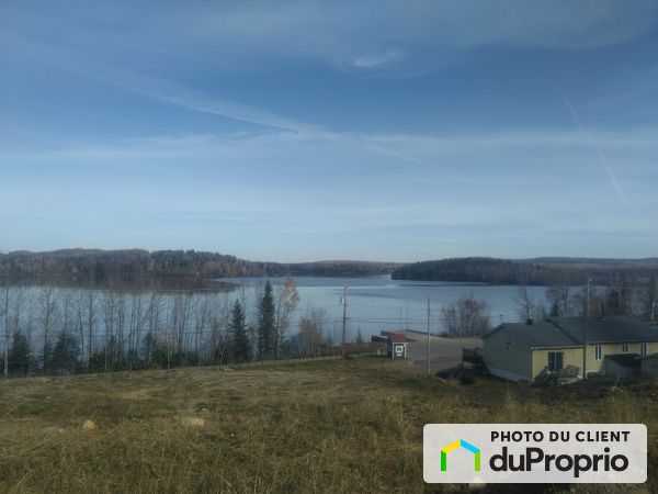 , chemin du Lac-Taureau, St-Michel-Des-Saints à vendre