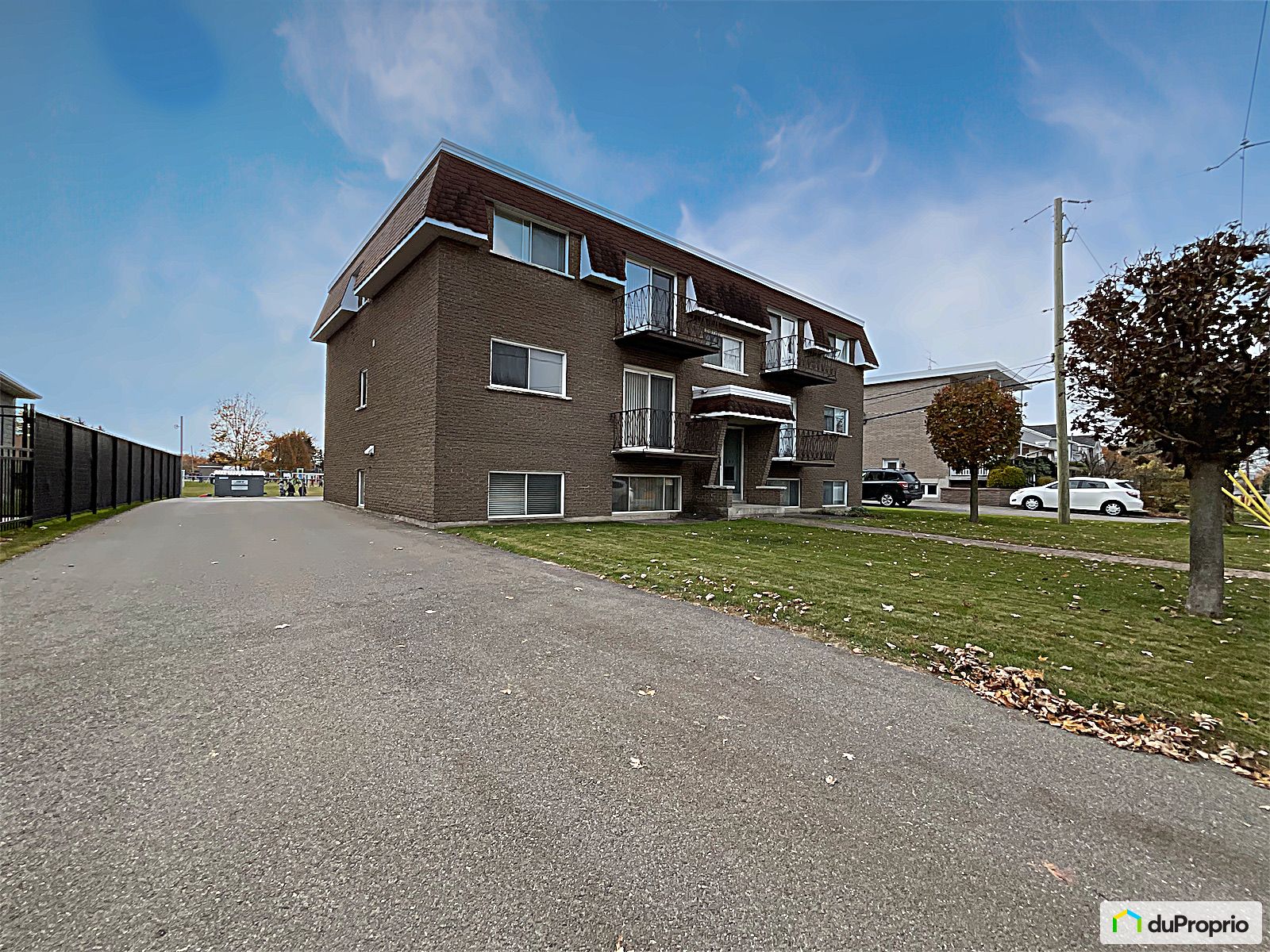 7125 Boul Laframbroise — photo 1