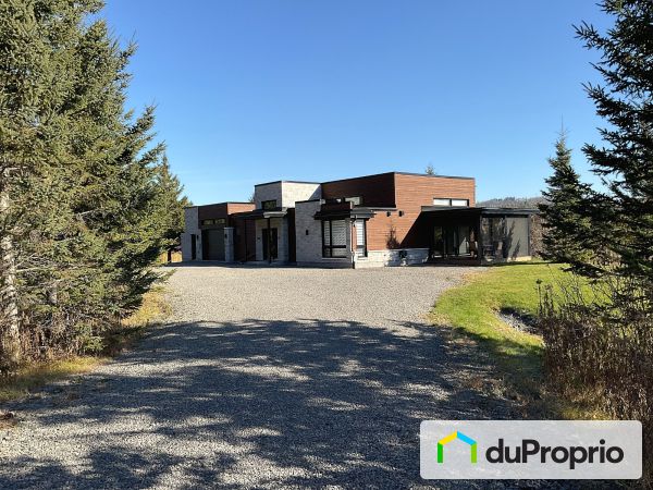 1059 croissant de la Sablière, Ste-Adèle for sale