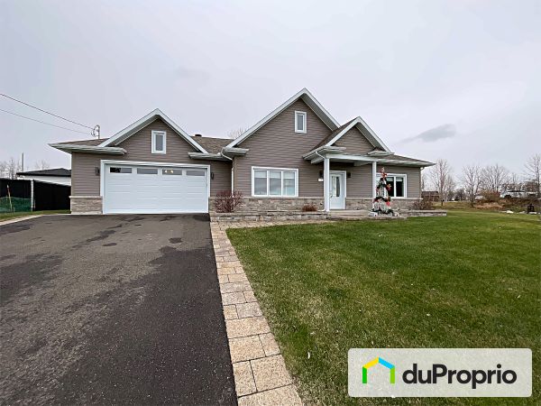 10910 rue des Géraniums, Bécancour (Ste-Angèle) for sale