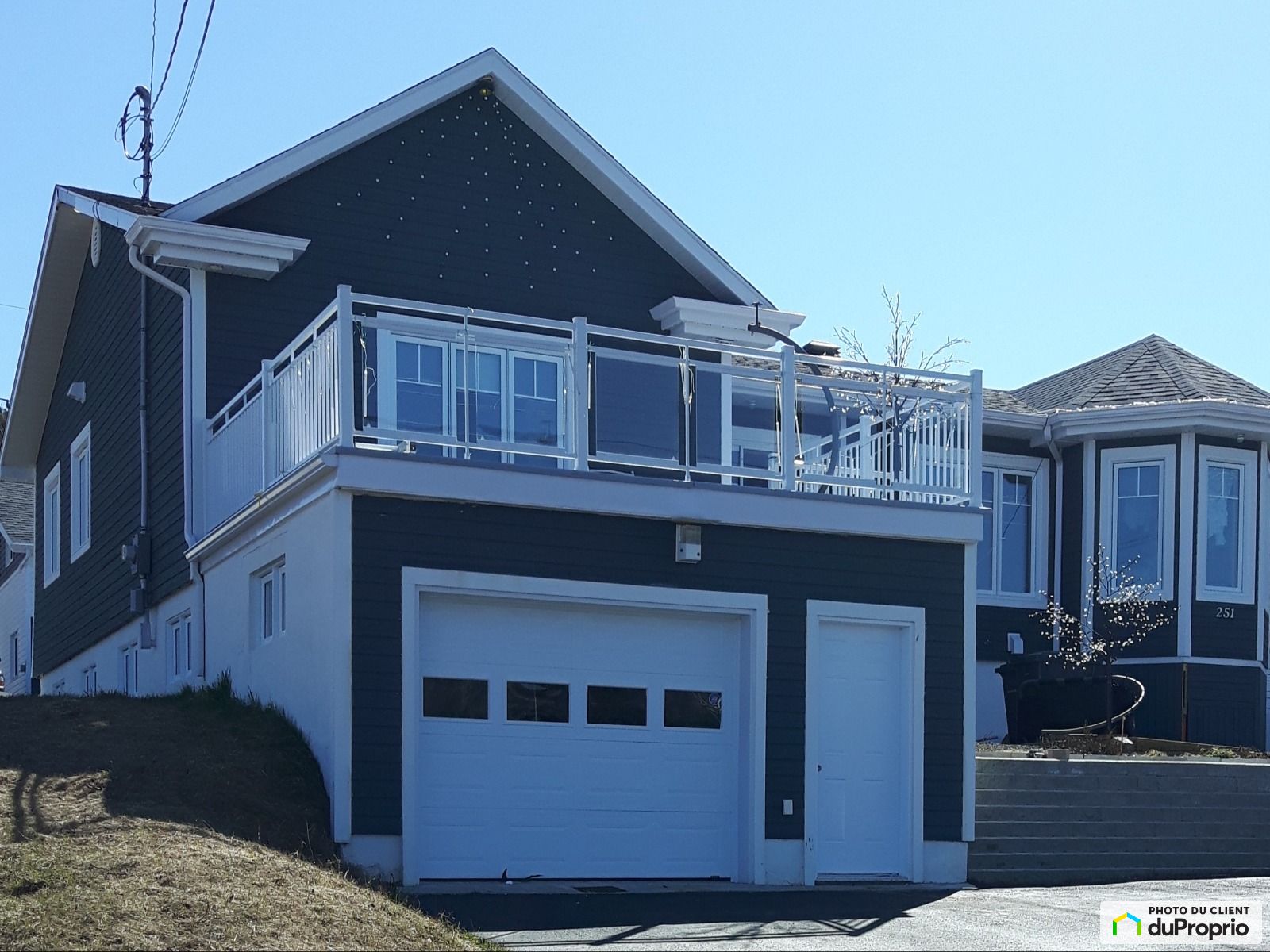 251 Boulevard York Ouest — photo 1
