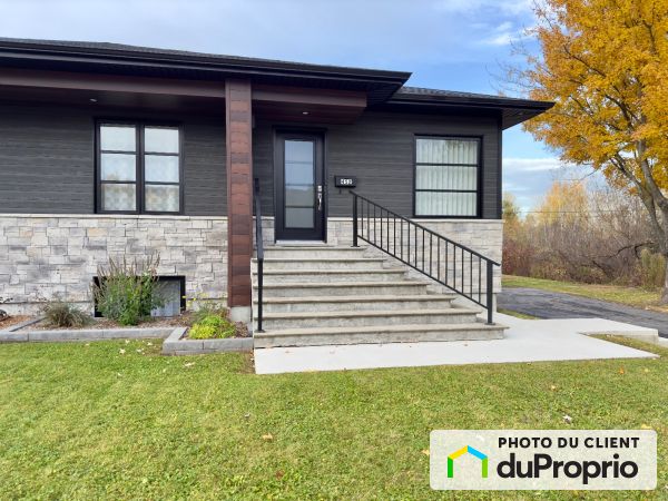 452, rue de Fontainebleau, Shawinigan (St-Gerard-Des-Laurentides) à vendre