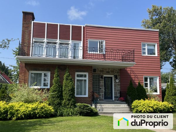 Summer Front - 1661 rue des Saules, Dolbeau-Mistassini for sale