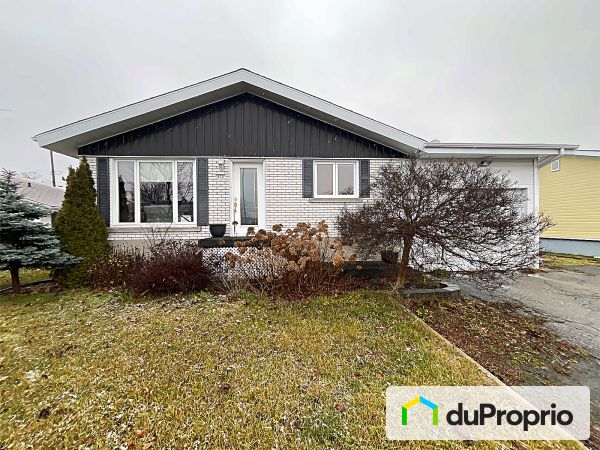 432 rue Marchand, Matane for sale