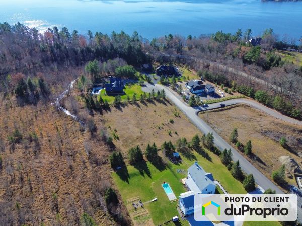 35 rue du Parcours, Lac-Brome for sale