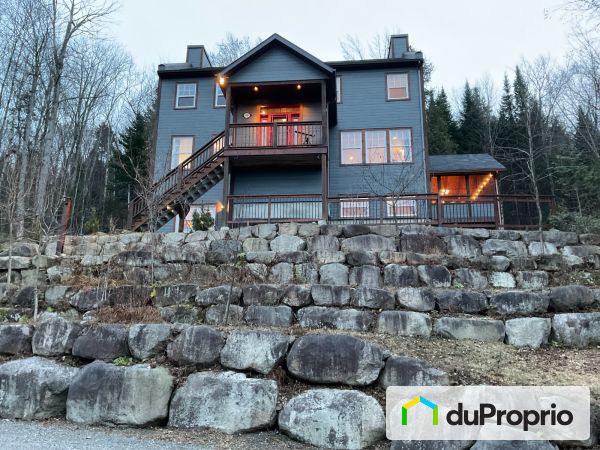 968 rue des Bleuets, Val-David à vendre