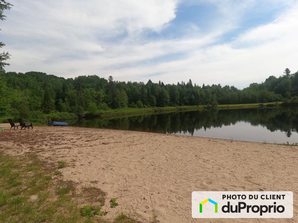 Bord de l&#39;eau - , chemin du Lac-des-Soeurs, Ste-Ursule à vendre