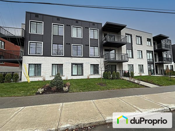 120-140 boulevard St-Elzéar Ouest, Vimont à vendre