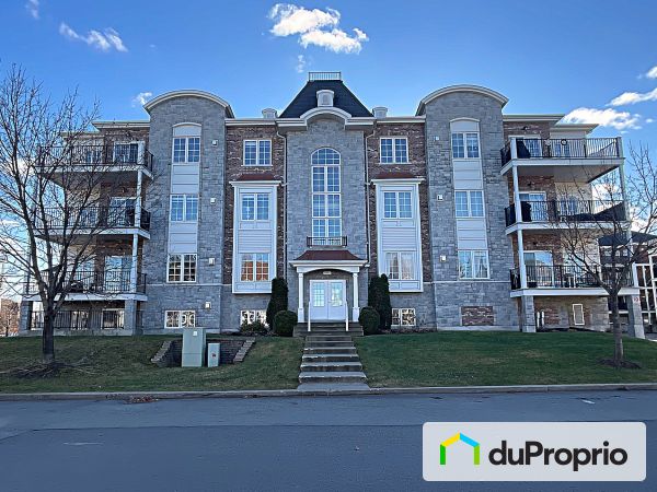 202-645 rue de Montmartre, Mascouche for sale