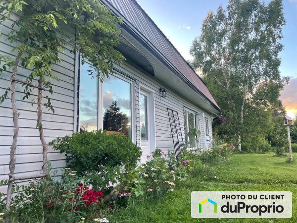 184 chemin Ridge, St-Bernard-De-Lacolle à vendre