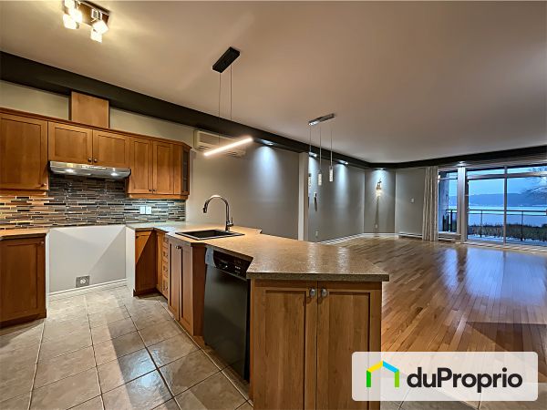 104-4902 rue Saint-Laurent, Lévis for sale