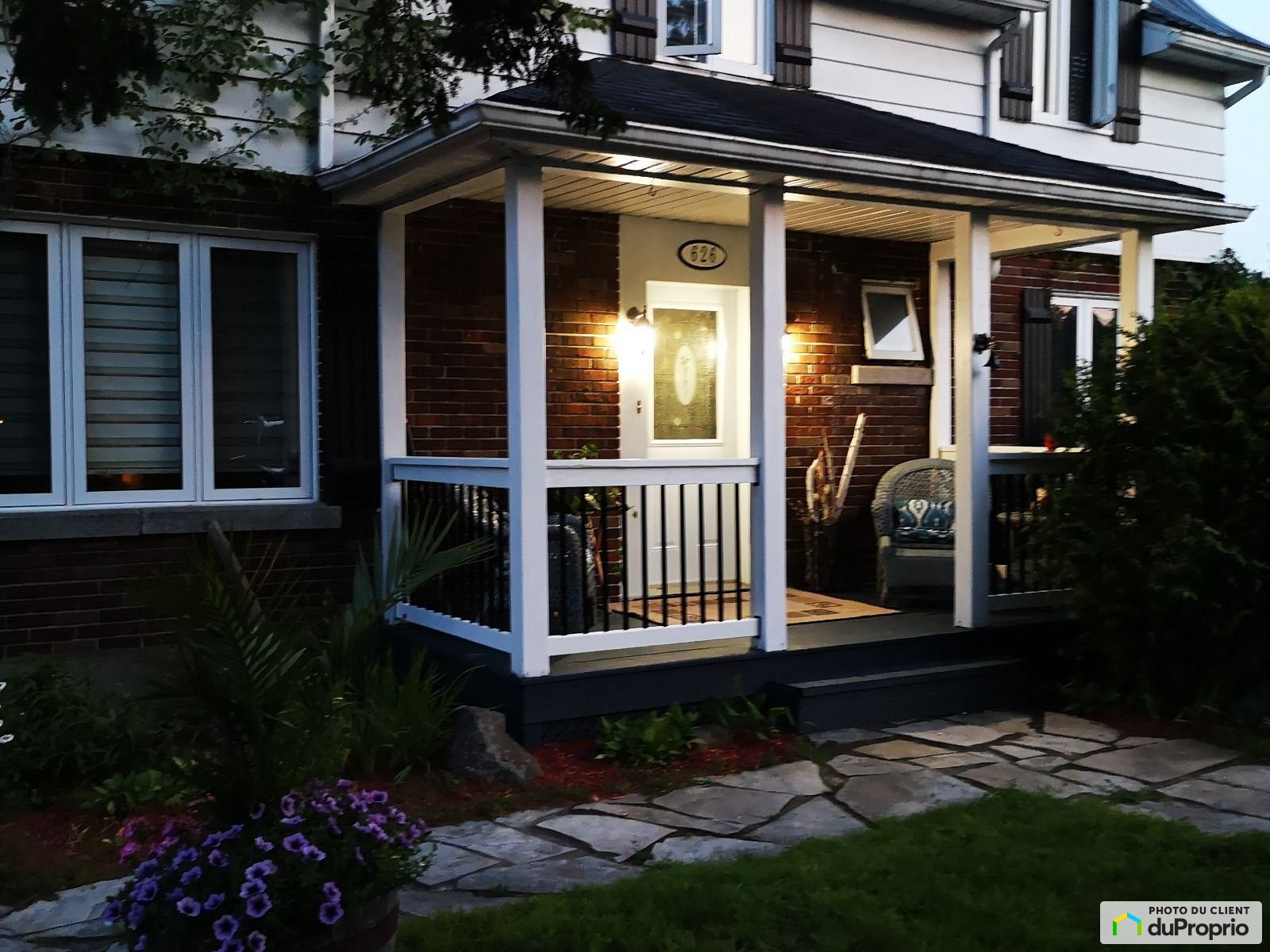 626 Chemin Du Village — photo 1