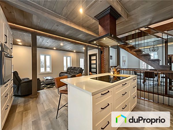 1463, boulevard de l'Anse, Roberval à vendre