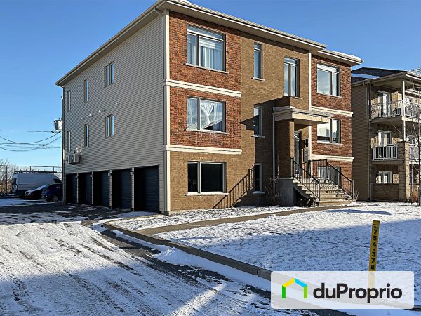 329 avenue des Jardins, St-Rémi à vendre