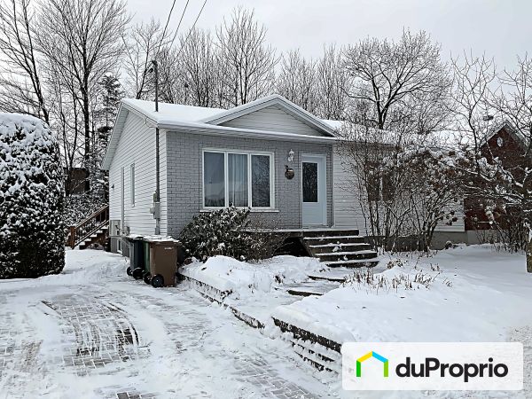 15 Rue Iberville, Drummondville (St-Nicéphore) à vendre