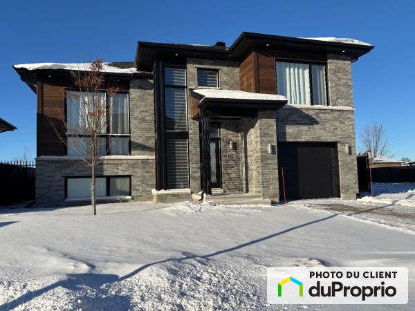 321 rue des Hirondelles, St-Eustache for sale