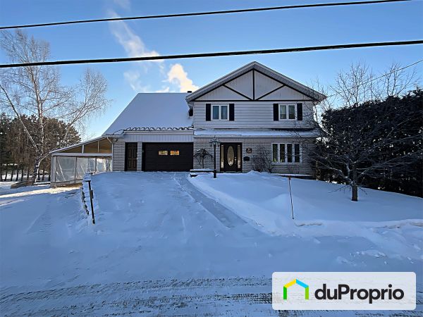 230, route 153, St-Tite à vendre