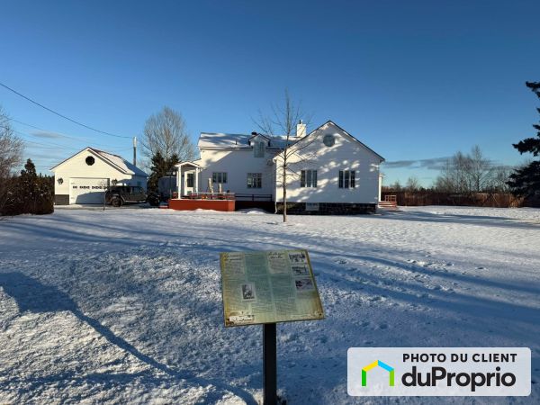 5 avenue Parent, Port-Cartier for sale