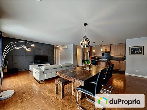 Aire ouverte - 3-8215 rue de Londres, Brossard à vendre