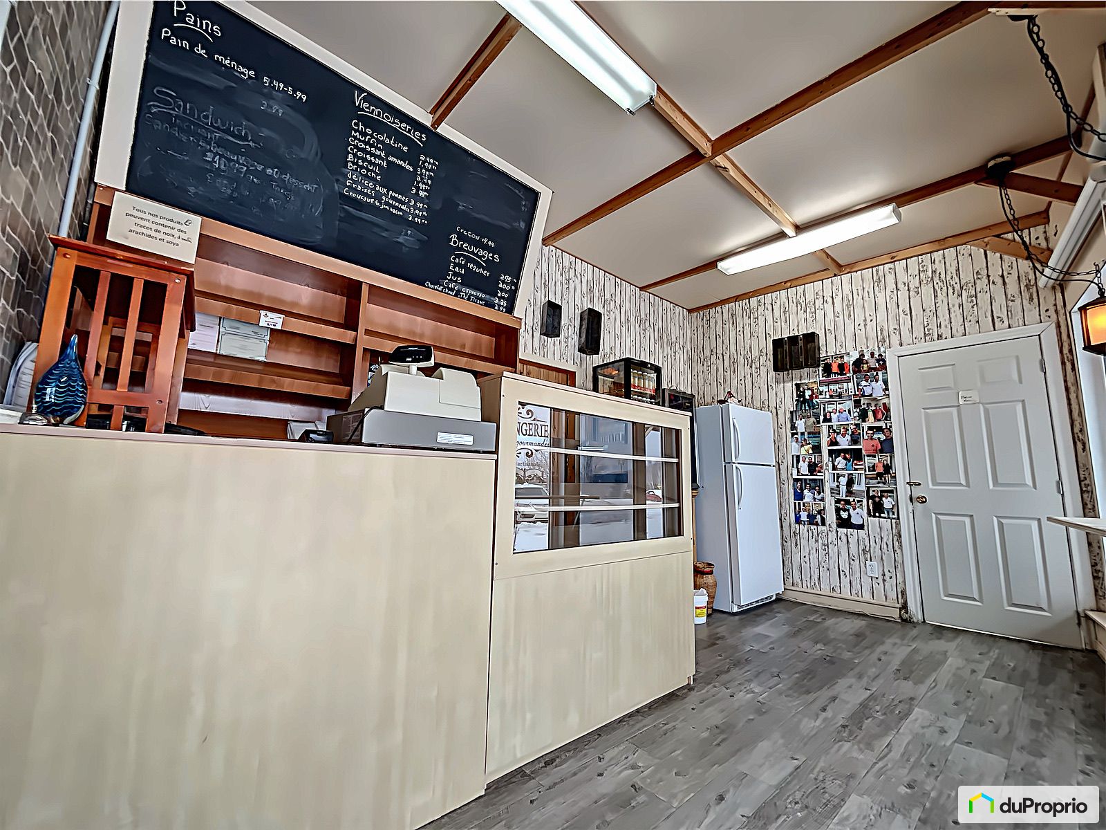 755A Rue Commerciale Nord — photo 2