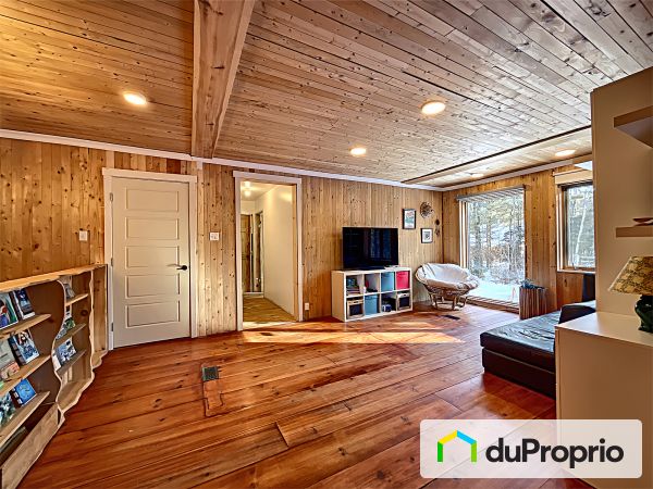 Family Room - 671 4e Rang, St-Elie-de-Caxton for sale