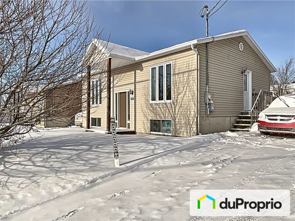 1903 19e Avenue, St-Georges for sale