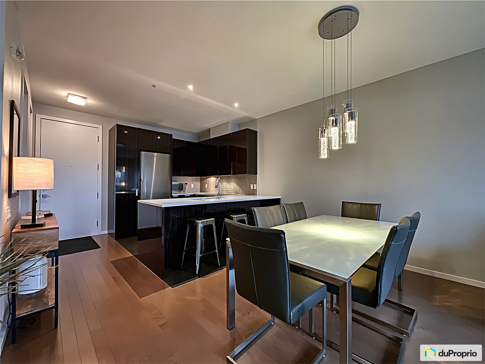 325 1100 Rue De Port Royal Est — photo 3