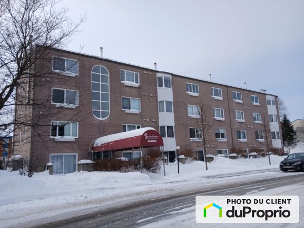 205-4405 rue le Monelier, Charlesbourg for sale