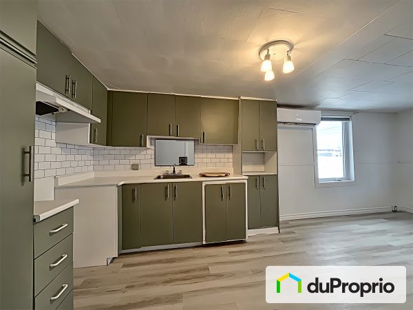 375 rue Principale, St-Cyprien for sale