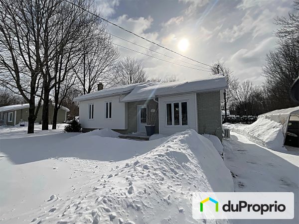 137 rue Caroline, St-Alphonse-de-Granby for sale