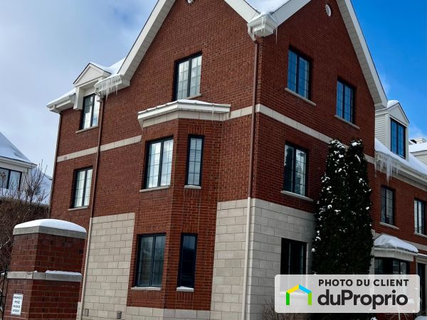 2833 avenue Ernest Hemingway, Saint-Laurent for sale