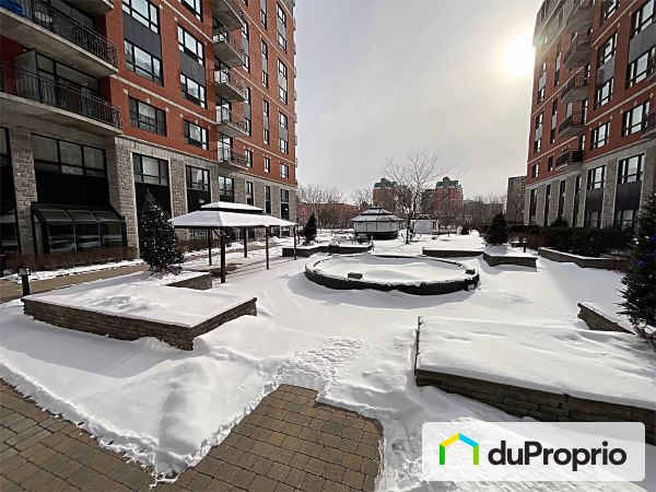 Cour intérieure - 926-25 promenades des Iles, Chomedey (Île Paton) à vendre