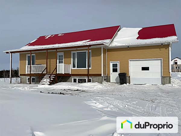 521 route 172 ouest, St-Nazaire for sale