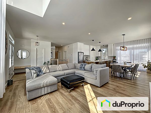 1696 rue Labonté, St-Bonaventure for sale