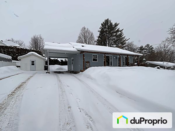 285 Rue Forrest, Coaticook à vendre