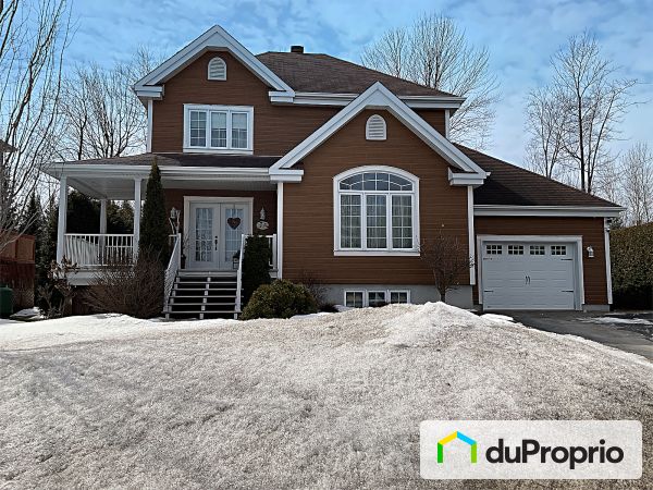 205 rue Pierre-Mercure, St-Charles-Borromée for sale
